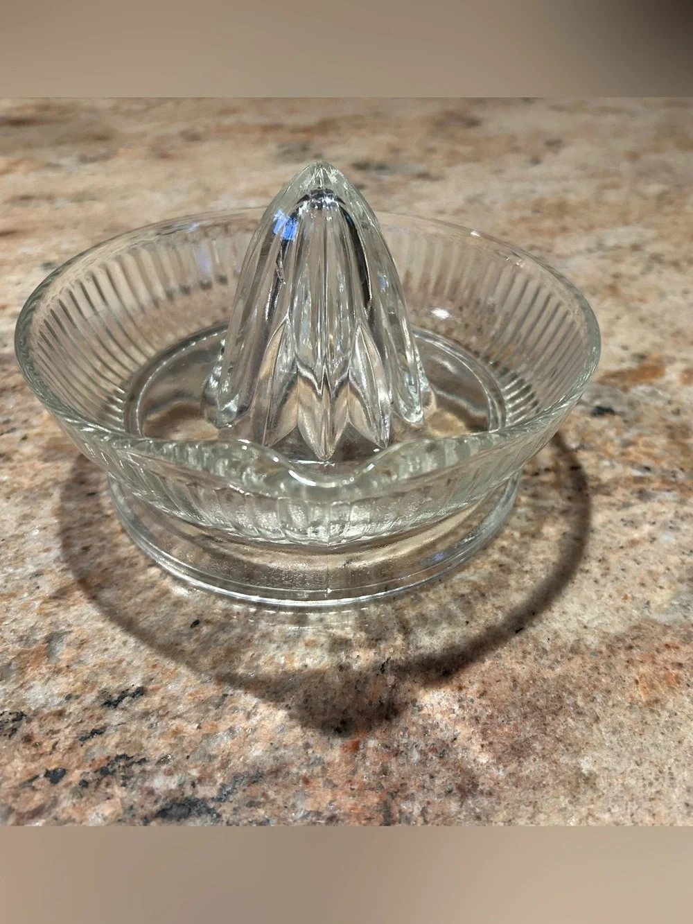 Pressed Glass Manual Citrus Juicer/6”Vtg Reamer Molded Center Cone 1930-1950’s